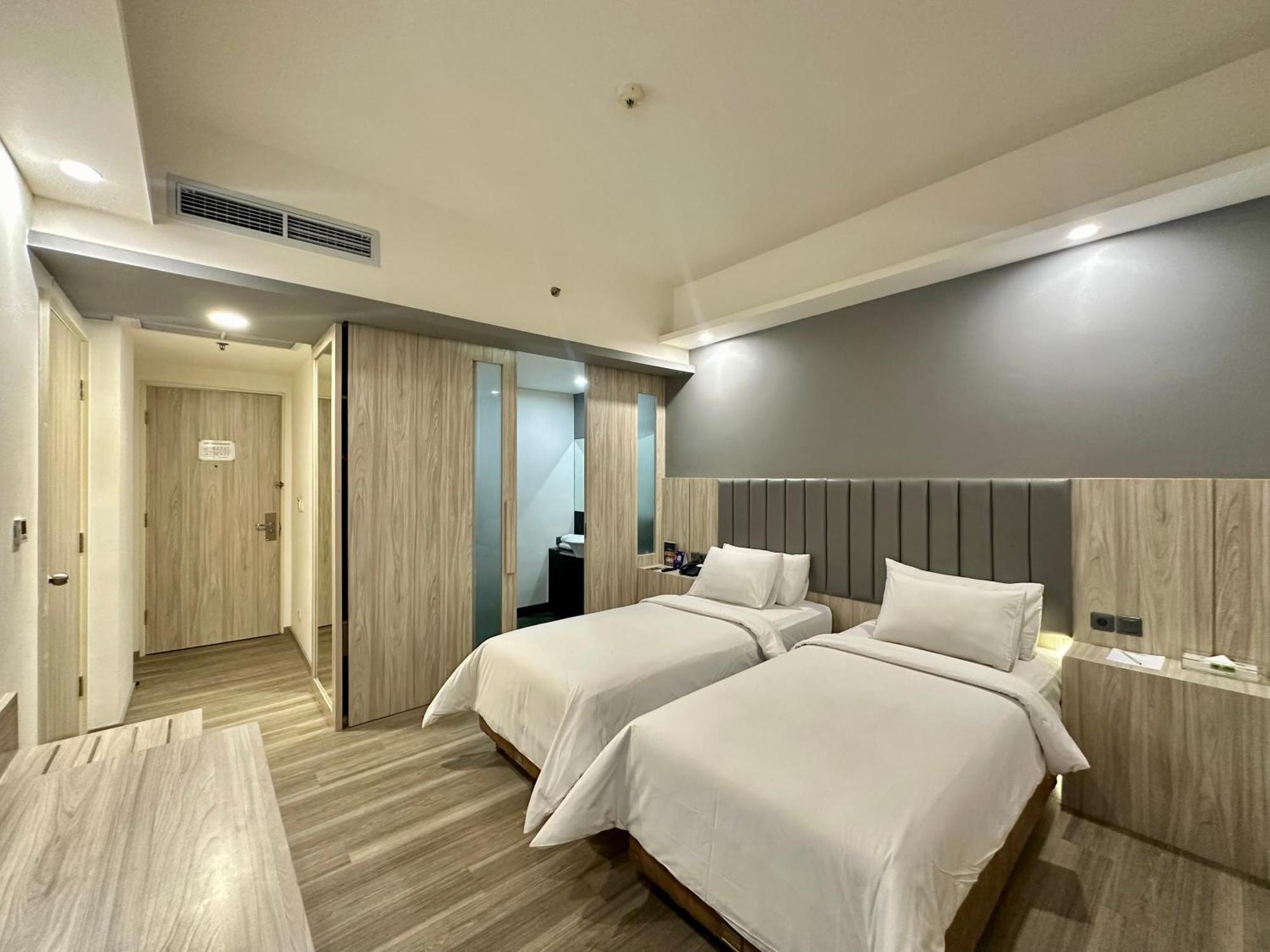 Sparks Life Jakarta, Artotel Curated Esterno foto